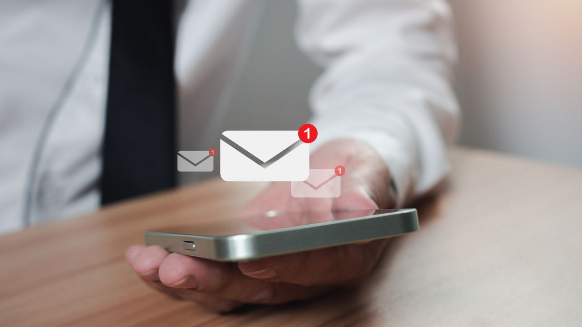 How to Craft the Perfect Sales Email for Building Service Businesses