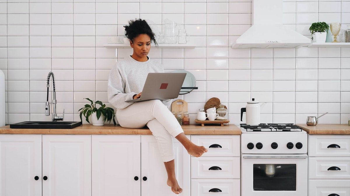 What should I sell on my online store